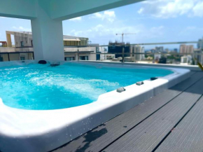 Downtown Luxury Apt Naco: 2br 2ba
